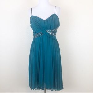 🔴 SOLD 🔴 City Studio Pleated Green Cocktail Dress